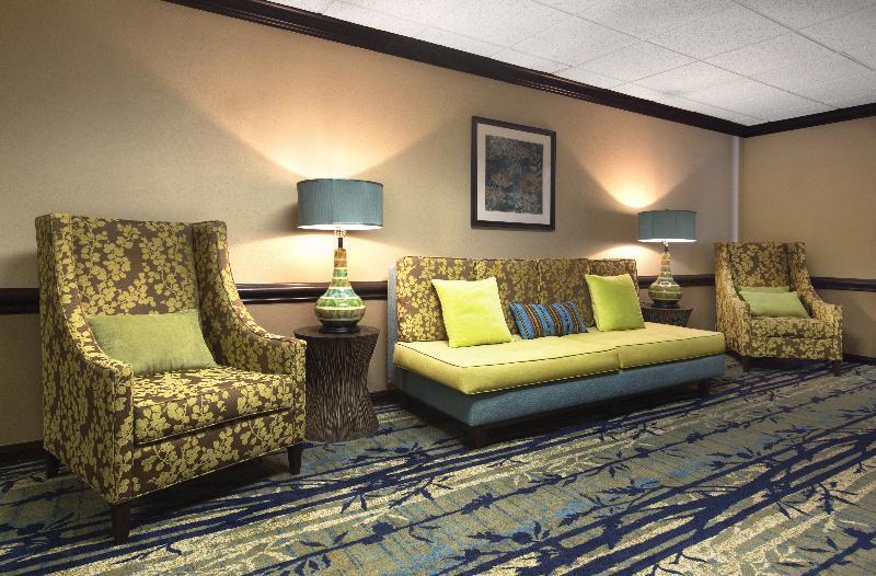 Holiday Inn & Suites Spring - The Woodlands Esterno foto